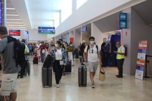 Reporta el Aeropuerto Internacional de Cancún para hoy 532 vuelos