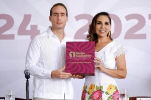 Asiste Mara Lezama al Primer Informe de Gobierno de Tulum y reafirma el compromiso con el bienestar de la ciudadanía y el pueblo maya