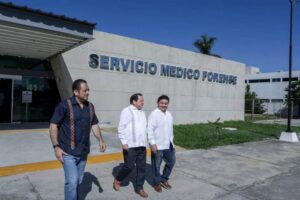 Gobierno del Estado de Yucatán y Campeche acompañan a familias de víctimas