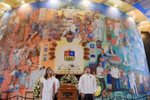 Realizan en el Congreso del Estado de Quintana Roo Guardia de Honor a Don Jesús Martínez Ross, primer gobernador constitucional de Quintana Roo