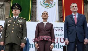 Ninguna injerencia es posible en nuestra Patria: Presidenta en Desfile Cívico Militar por el 215 Aniversario del Grito de la Independencia