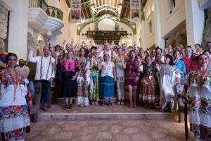 Grupo Xcaret celebra a 141 artesanos en la Feria de Arte Popular Mexicano 2025