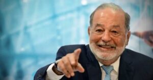 Carlos Slim firma contrato de 2 mil mdp con Pemex para perforar pozos en Veracruz