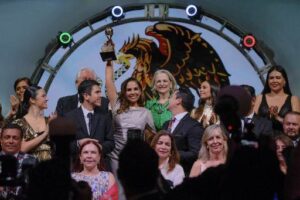 Quintana Roo brilla en los World Travel Awards y presume al menos 25 galardones obtenidos en esta gala: Mara Lezama