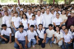 Cobay Tizimín recibirá laboratorio rehabilitado, equipo de cómputo y cancha de fut-7