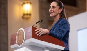 Con iniciativa para expedir Ley General de Aguas y reforma a la Ley de Aguas Nacionales se devuelve el agua a la nación: Presidenta