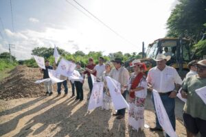 Joaquín Díaz Mena refrenda compromiso con el campo yucateco 