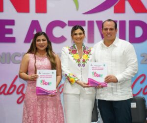Rinde Primer Informe de Actividades del DIF Tizimín, Lina Fernández Alcocer