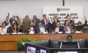 Morena y aliados aprueban dictamen de reforma a Ley de Amparo en comisiones de San Lázaro; este se vota en el pleno