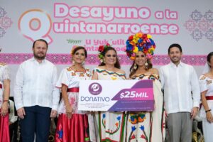 Celebra Mara Lezama identidad quintanarroense humanista con corazón feminista en tradicional desayuno del Sistema DIF Quintana Roo