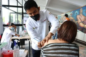 Inicia la Campaña Nacional de Vacunación Invernal este 15 de octubre: Secretaría de Salud