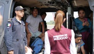 En Poza Rica, Veracruz, la Presidenta, Claudia Sheinbaum Pardo, supervisa entrega de ayuda humanitaria y traslados médicos