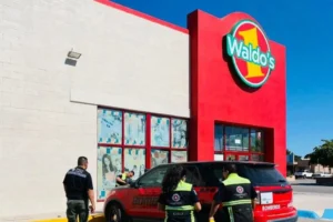 Cierran 68 tiendas de Waldo’s en Sonora tras incendio en Hermosillo