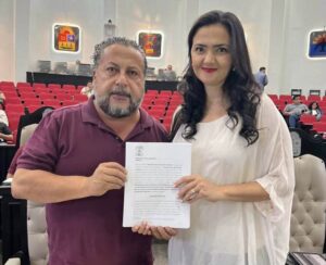 Jorge Sanén combate el exceso de burocracia desde el Congreso de Quintana Roo