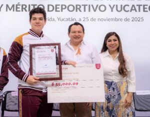 Gobernador Joaquín Díaz Mena entrega el Premio Estatal del Deporte y el Mérito Deportivo Yucateco
