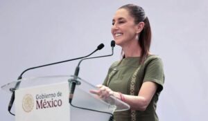 Quiero invitarles el 6 de diciembre al Zócalo para juntas y juntos decir “en México, el pueblo manda”: Presidenta Claudia Sheinbaum