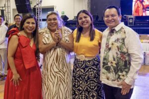 Gobierno del Estado de Yucatán celebra posada decembrina y refrenda reconocimiento a su base trabajadora 