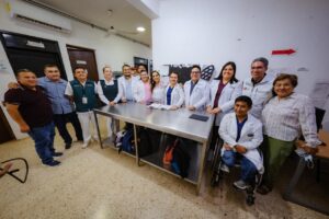 Supervisa Mara Lezama rehabilitación de quirófano del hospital de José María Morelos