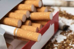 Por ajuste al IEPS: Cigarros costarán en México hasta 106 pesos en 2026