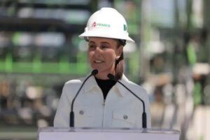 Pemex recuperó su capacidad de producción con 8 refinerías: Claudia Sheinbaum Pardo