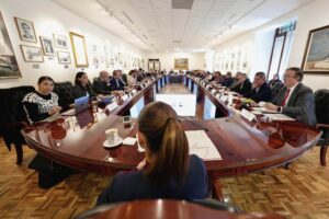 La Presidenta Claudia Sheinbaum se reúne con economistas para hablar sobre ‘crecimiento y fortaleza’ de México