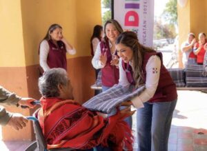 DIF Yucatán lleva abrigo y protección a comisarías de Mérida por bajas temperaturas 