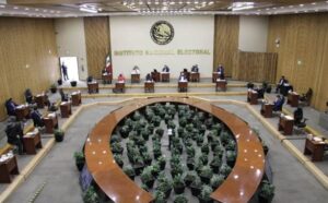 Reforma Electoral propone reducir consejeros del INE y aumento de Diputados