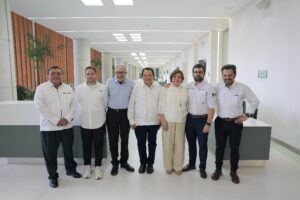 Gobiernos de México y Yucatán refuerzan coordinación para mejorar acceso a la salud 