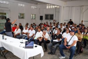 Impulsa IMOVEQROO capacitación para operadoras y operadores del servicio público en Chetumal