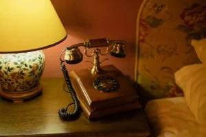 De la voz por cable a las redes inteligentes, 150 años de la primera llamada telefónica