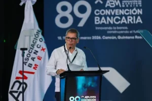 Edgar Amador Zamora, titular de      Hacienda destaca ‘estabilidad’ de México ante ‘volatilidad internacional’