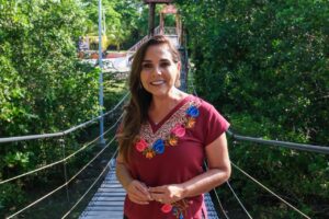 Mara Lezama reabre el Parque del Puente Colgante, corazón familiar de Chetumal