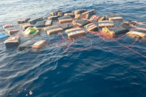 Semar segura 2 toneladas de cocaína en costas de Oaxaca