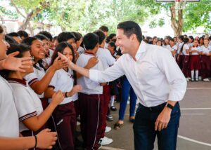 Renan Sánchez Tajonarreconoce arranca en Cozumel programa de Prevención desde escuelas