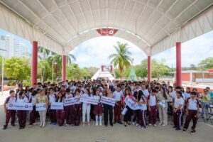 Entrega Mara Lezama el domo en la Secundaria Técnica Número 11 “Moisés Sáenz Garza” de Cancún