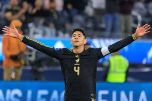 Edson Álvarez, Jorge Sánchez y Mateo Chávez se incorporan a la selección mexicana