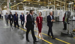 Plan México es creer en los trabajadores: Presidenta; General Motors producirá 80 mil autos para el consumo nacional que antes se importaban