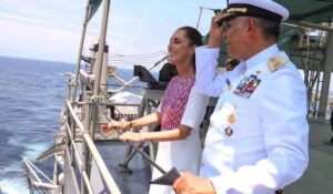 Son tiempos de definiciones, de defender la soberanía nacional: Presidenta en el Día de la Marina Nacional desde Lázaro Cárdenas, Michoacán