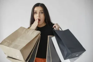 ¿Realizas compras compulsivas en redes sociales? Esto te puede interesar