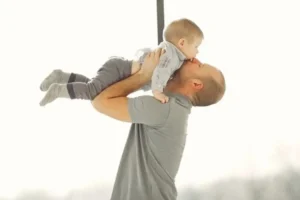 La huella de un padre: cómo influye en la autoestima, conducta y éxito de sus hijos