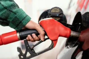 Hacienda reduce nuevamente el estímulo fiscal a gasolinas y diésel