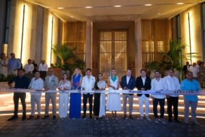 Encabeza Mara Lezama apertura del St. Regis Costa Mujeres, hotel de ultralujo que genera nuevos empleos y prosperidad compartida