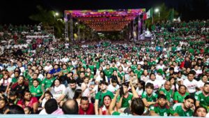 Fut Fest pinta de verde, blanco y rojo el Malecón Tajamar en el partido México-Chequia, con la presencia de Mara Lezama