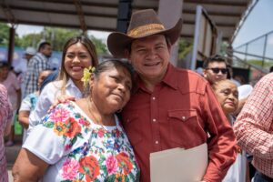 Renacimiento Maya cumple al campo yucateco con 116 mdp en ganadería, apicultura y caminos rurales 