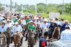 Más de mil Charros y Cabalgantes participan en la Cabalgata del Día Internacional del Caballo en Tabasco: Manuel Ordóñez Buendia