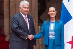 Claudia Sheinbaum Pardo, recibe al presidente de Panamá en Palacio Nacional