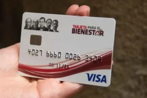 Mujer de Venezuela agradece a México tras recibir su Tarjeta del Bienestar