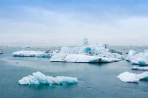El hielo invernal del Ártico vuelve a disminuir drásticamente: Estudio