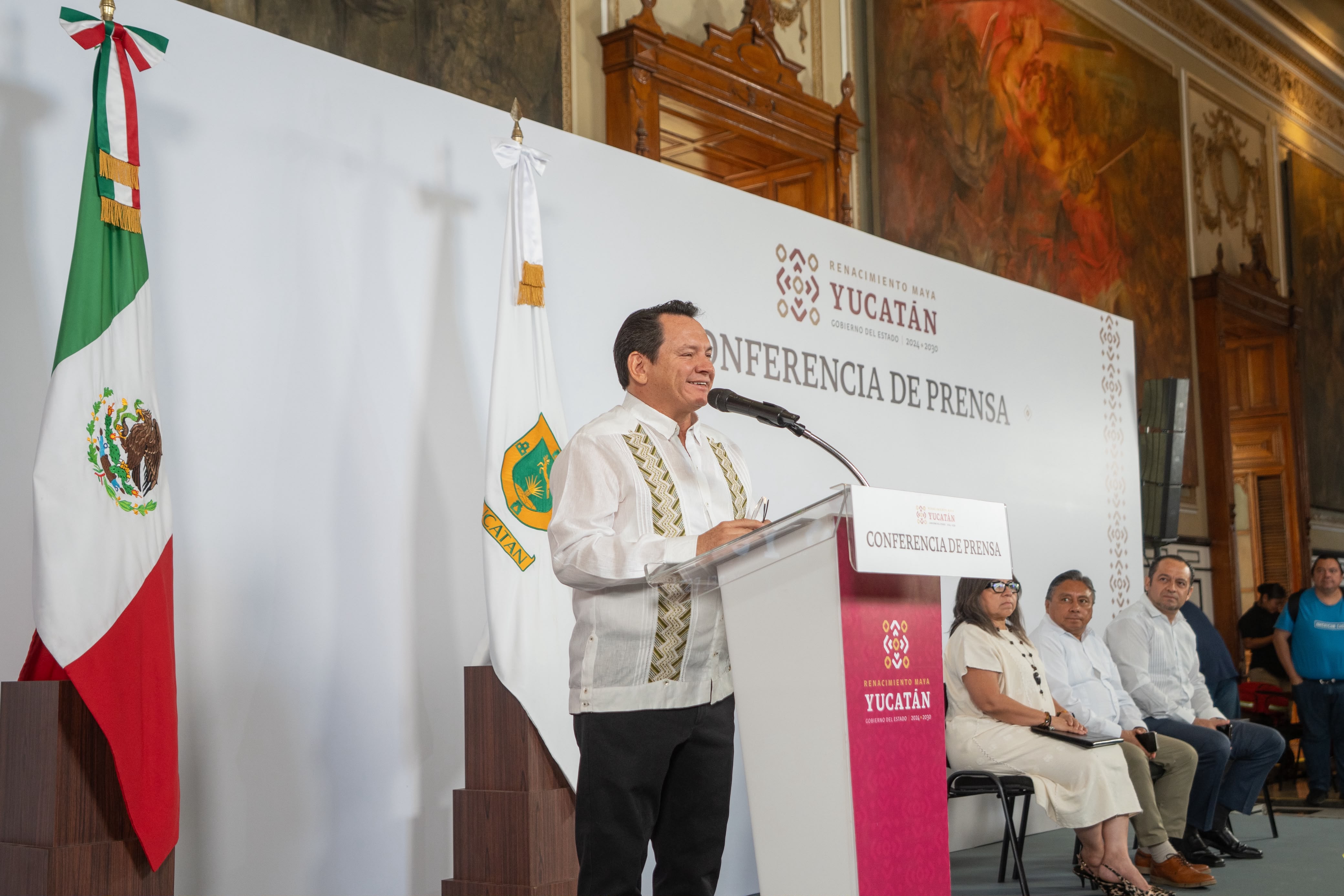 Más de 574 mil acciones blindan a las familias yucatecas contra la violencia y las adicciones 
