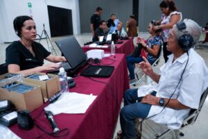 DIF Yucatán entrega aparatos auditivos gratuitos a personas de 31 municipios